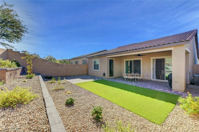 552 Comodo Street, Henderson, NV 89011