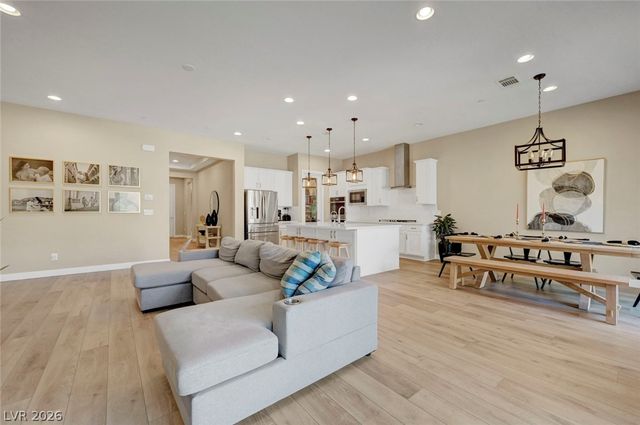 552 Comodo Street, Henderson, NV 89011