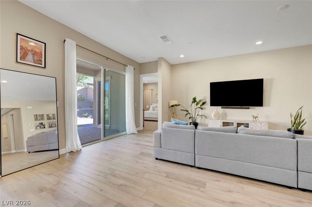 552 Comodo Street, Henderson, NV 89011
