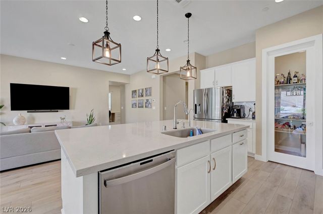 552 Comodo Street, Henderson, NV 89011
