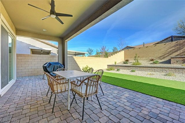 552 Comodo Street, Henderson, NV 89011