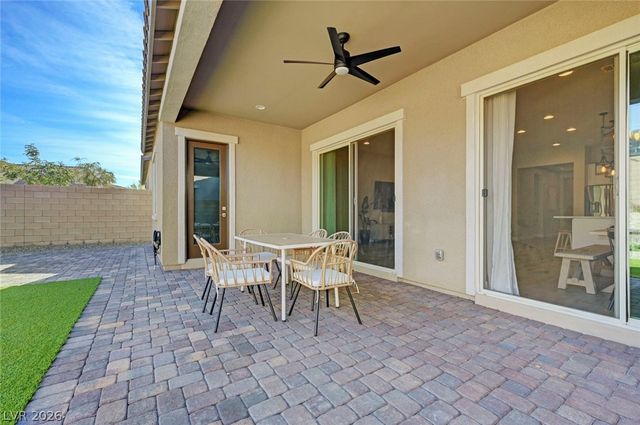 552 Comodo Street, Henderson, NV 89011