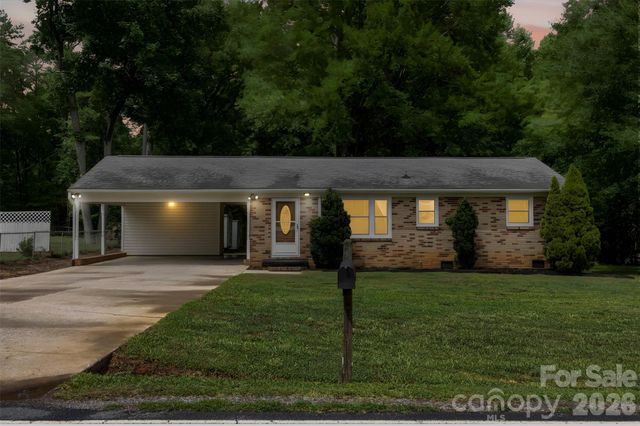644 Dallas Spencer Mountain Road, Dallas, NC 28034