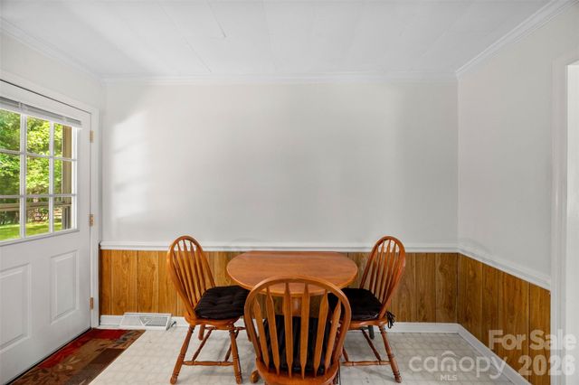 644 Dallas Spencer Mountain Road, Dallas, NC 28034