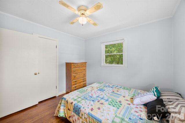 644 Dallas Spencer Mountain Road, Dallas, NC 28034