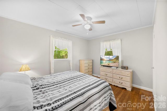 644 Dallas Spencer Mountain Road, Dallas, NC 28034