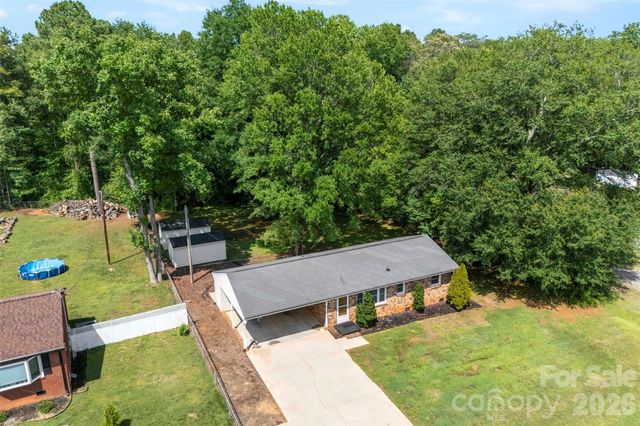 644 Dallas Spencer Mountain Road, Dallas, NC 28034