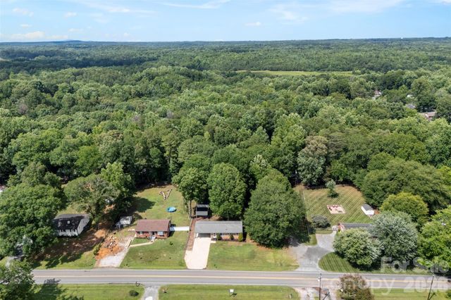 644 Dallas Spencer Mountain Road, Dallas, NC 28034