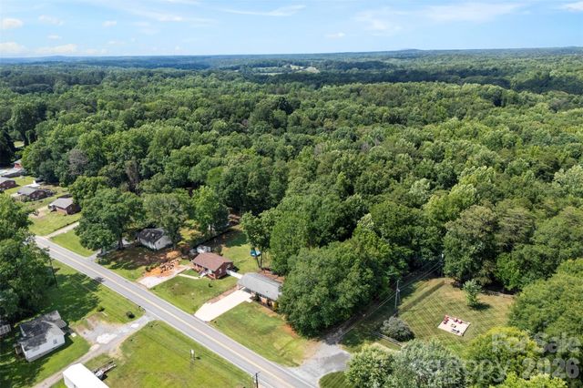644 Dallas Spencer Mountain Road, Dallas, NC 28034