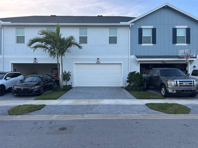 4292 S Longwood Lake Sq, Westlake, FL 33470