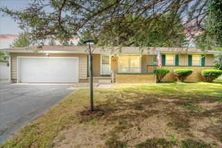 7958 Hively Road, Jackson, MI 49201