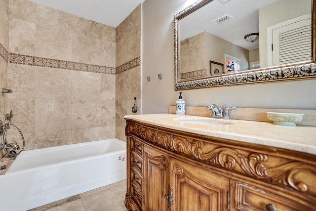 3001 NE 47th Street, Lighthouse Point, FL 33064