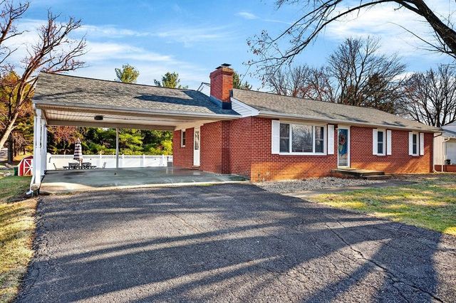 138 TINKLING SPRING RD, Fishersville, VA 22939