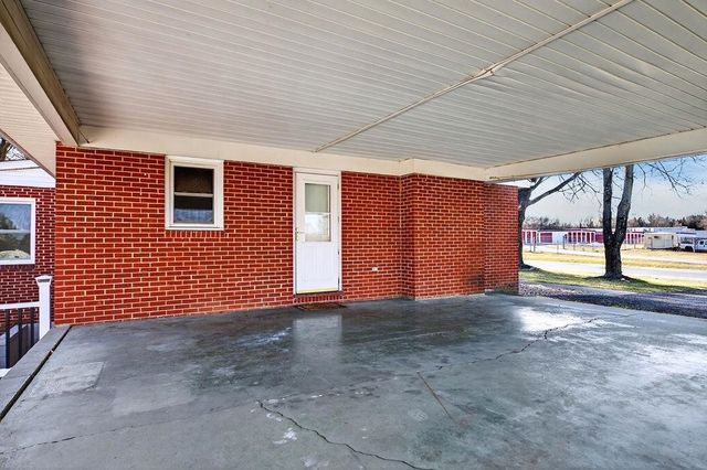 138 TINKLING SPRING RD, Fishersville, VA 22939