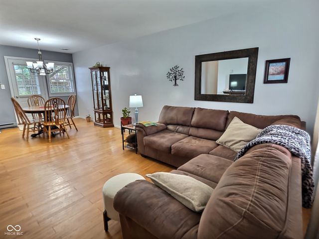 2645 12th Street, Columbus, IN 47201