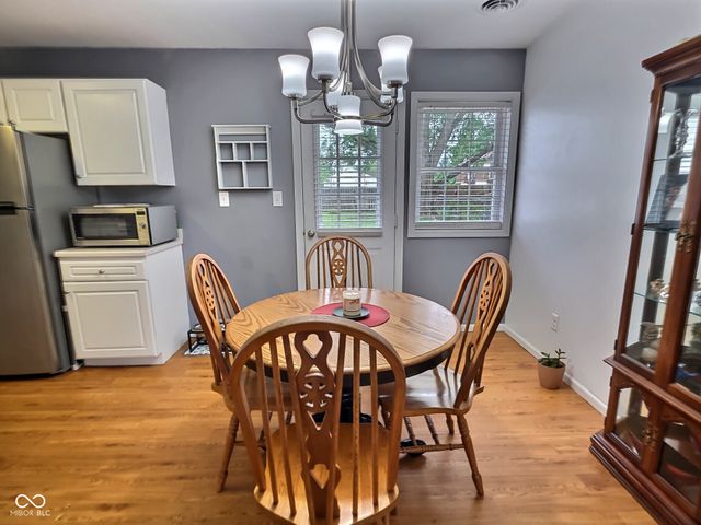 2645 12th Street, Columbus, IN 47201