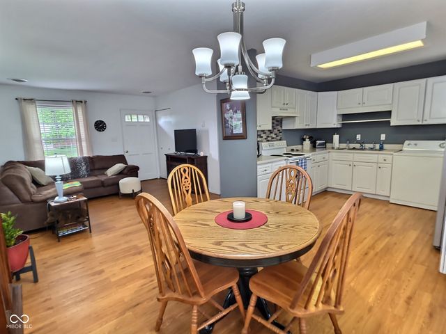 2645 12th Street, Columbus, IN 47201
