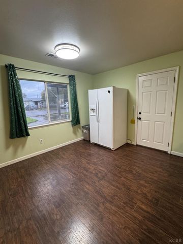 11861 Chris Lane, Hanford, CA 93230