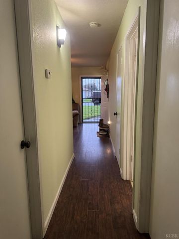 11861 Chris Lane, Hanford, CA 93230