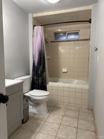 11861 Chris Lane, Hanford, CA 93230