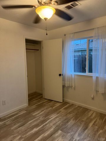 11861 Chris Lane, Hanford, CA 93230