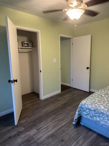 11861 Chris Lane, Hanford, CA 93230