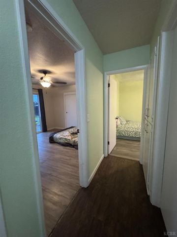 11861 Chris Lane, Hanford, CA 93230