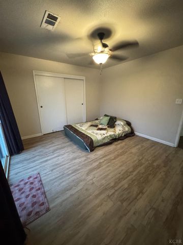 11861 Chris Lane, Hanford, CA 93230