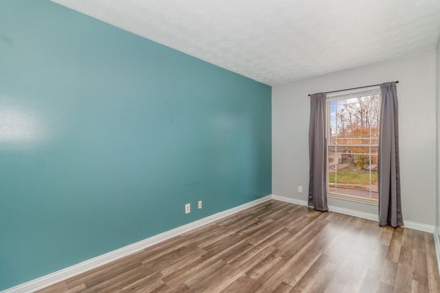 6806 Hillock Court, Florence, KY 41042