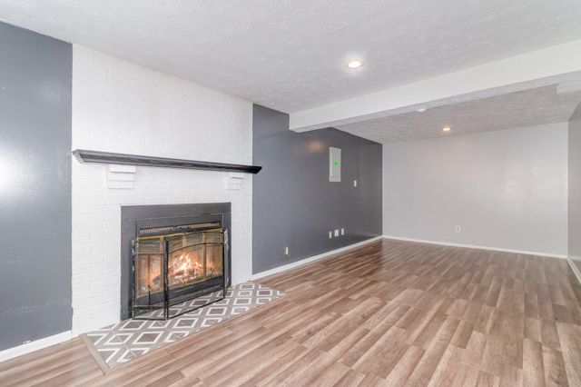 6806 Hillock Court, Florence, KY 41042