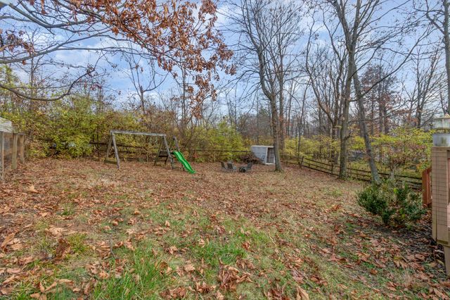 6806 Hillock Court, Florence, KY 41042