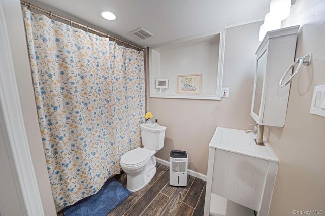 75 N Columbia Street, Port Jefferson, NY 11777