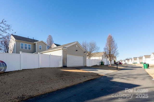 10725 Serape Road, Charlotte, NC 28277