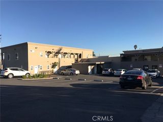 1349 Altadena Drive B, Pasadena, CA 91107