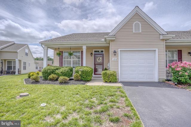 104 LARKSPUR LANE, Smyrna, DE 19977