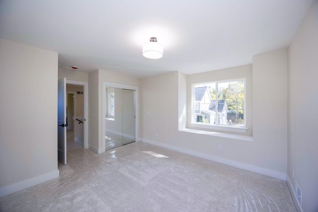 614 S 7th Street, Ann Arbor, MI 48103