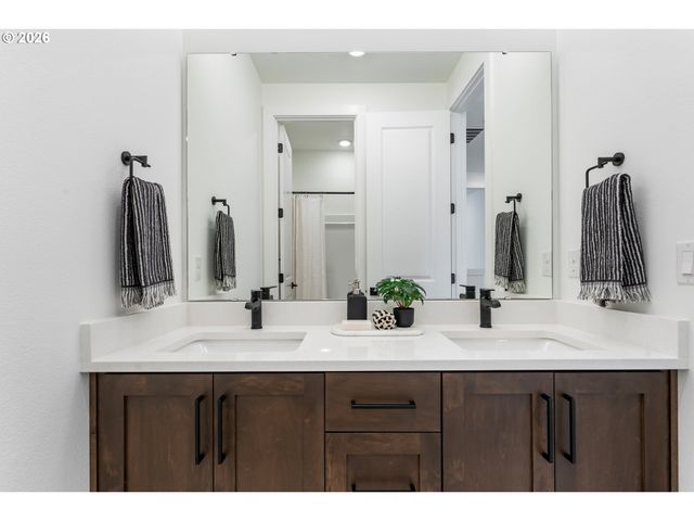 6483 Nw Olympic Ln L-28, Camas, WA 98607