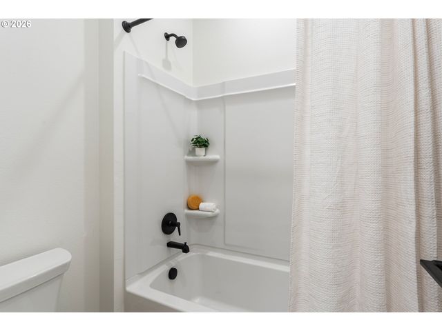 6483 Nw Olympic Ln L-28, Camas, WA 98607