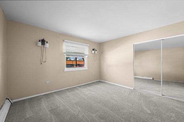 765 GROVE Drive 103, Buffalo Grove, IL 60089
