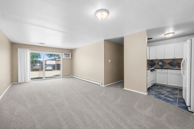 765 GROVE Drive 103, Buffalo Grove, IL 60089