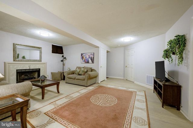 15469 CAGNEY CT, Woodbridge, VA 22193