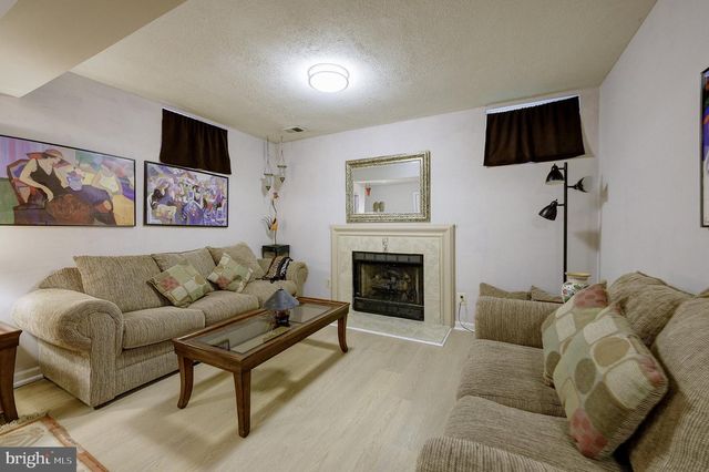 15469 CAGNEY CT, Woodbridge, VA 22193