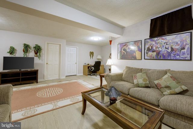 15469 CAGNEY CT, Woodbridge, VA 22193
