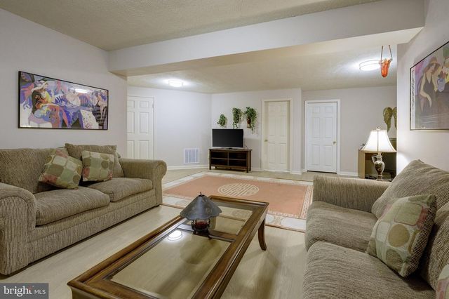 15469 CAGNEY CT, Woodbridge, VA 22193