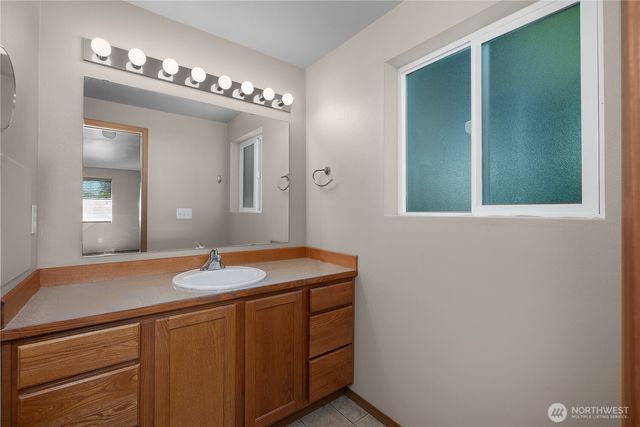 107 N Green Street, Centralia, WA 98531