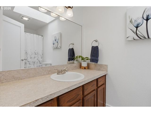 8146 Sw LORI Way, Beaverton, OR 97007