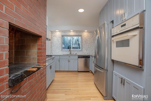 2540 Lord Baranof Drive, Anchorage, AK 99517