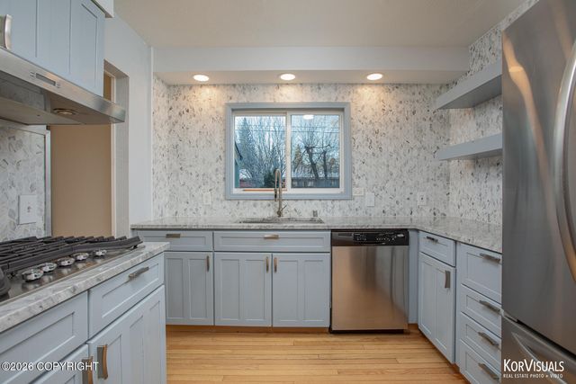 2540 Lord Baranof Drive, Anchorage, AK 99517