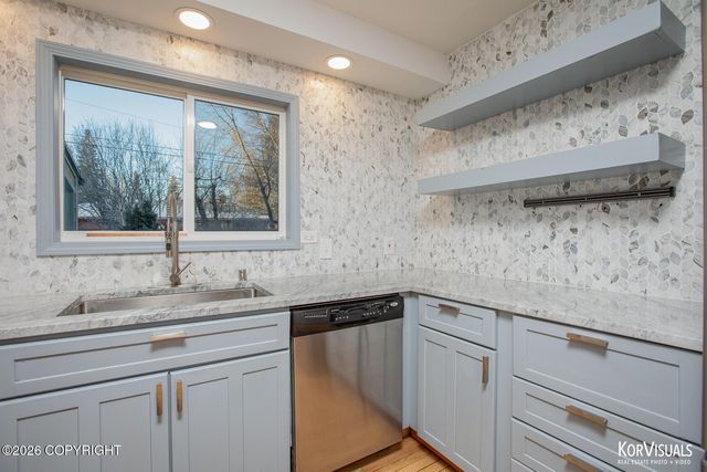 2540 Lord Baranof Drive, Anchorage, AK 99517