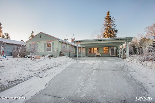 2540 Lord Baranof Drive, Anchorage, AK 99517